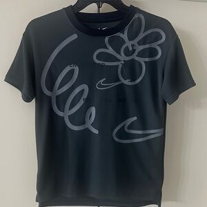 Nike Boys DriFit Medium Graphic T-Shirt